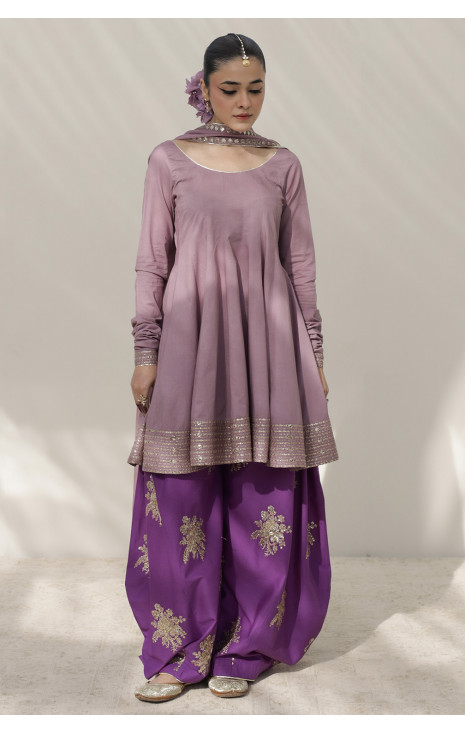 Monotone Purple Outfit